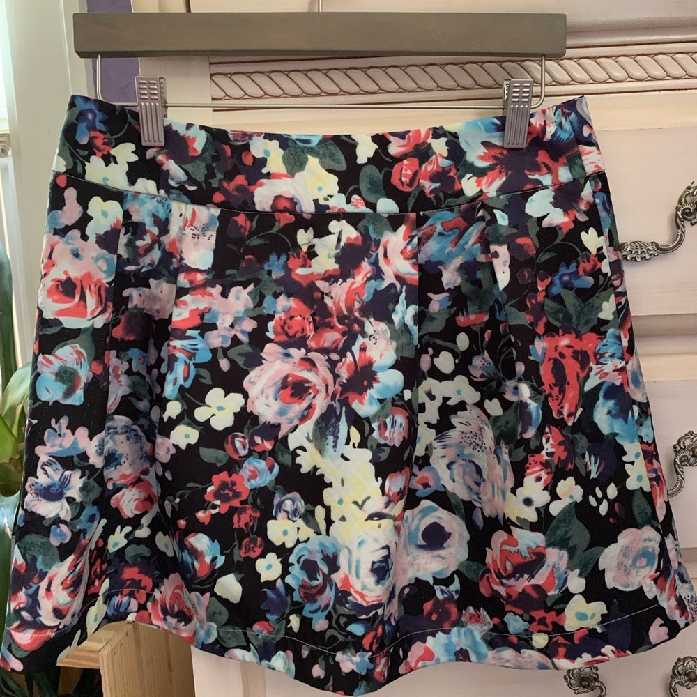 FLORAL SKATER SKIRT